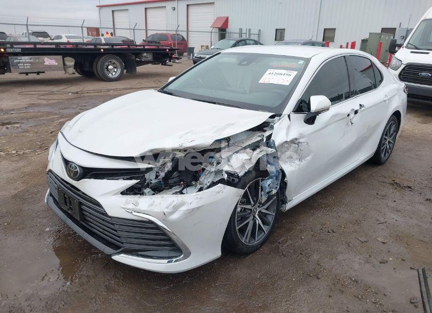 Photo 2 of 2024 Toyota Camry XLE (VIN 4T1F11AK5RU846123)