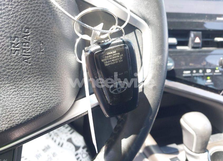 Photo 11 of 2021 Toyota Camry XLE (VIN 4T1F11AK7MU443771)