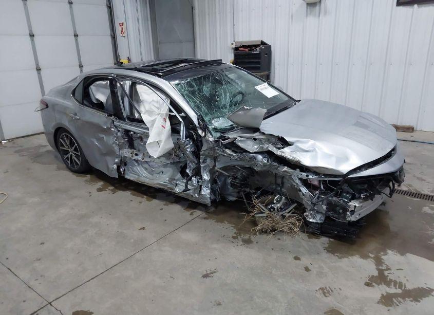 2023 Toyota Camry XLE (VIN 4T1F11AK7PU806235) main photo