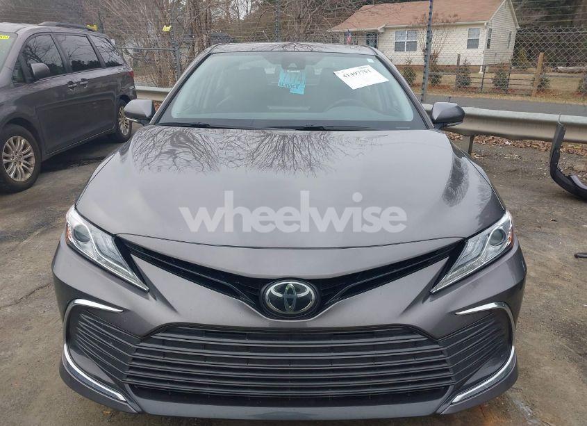 Photo 13 of 2022 Toyota Camry XLE (VIN 4T1F11AK8NU062593)