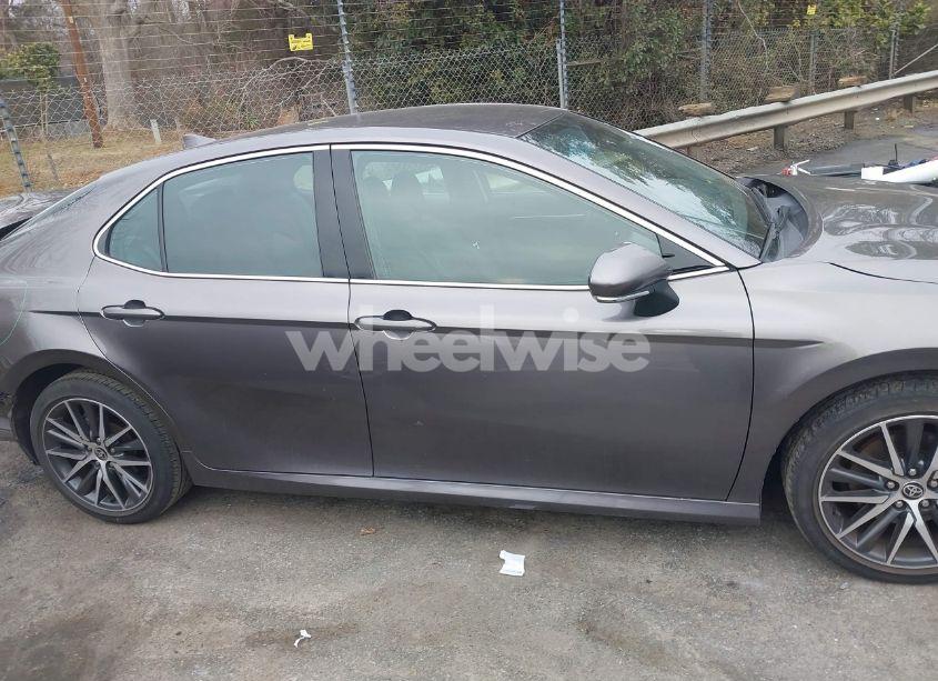 Photo 14 of 2022 Toyota Camry XLE (VIN 4T1F11AK8NU062593)