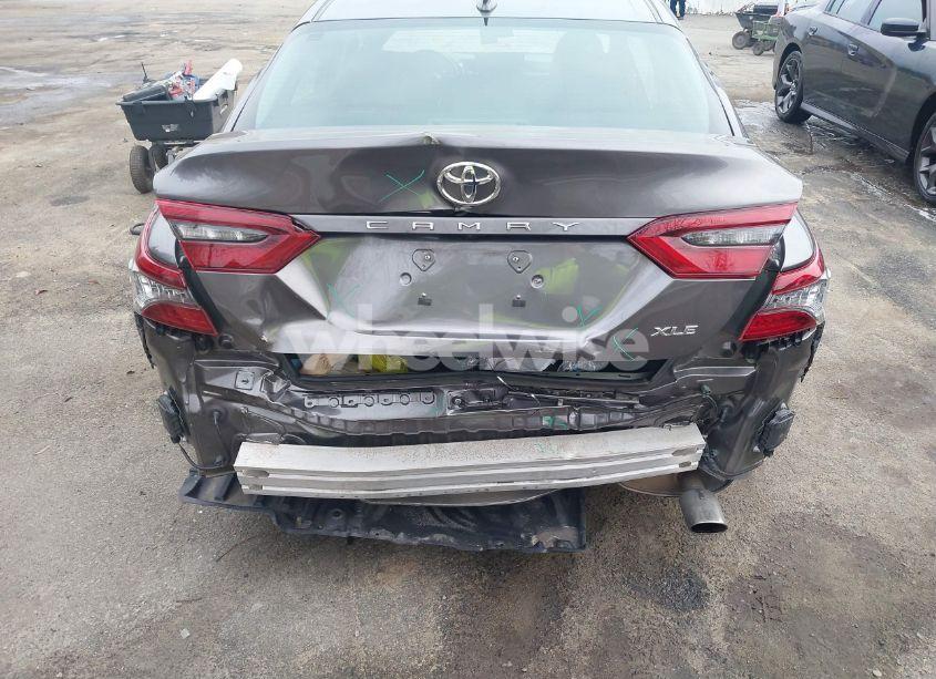 Photo 6 of 2022 Toyota Camry XLE (VIN 4T1F11AK8NU062593)