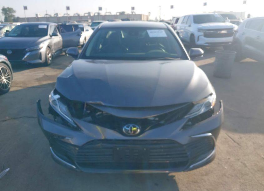 Photo 12 of 2022 Toyota Camry XLE (VIN 4T1F11AK8NU067082)
