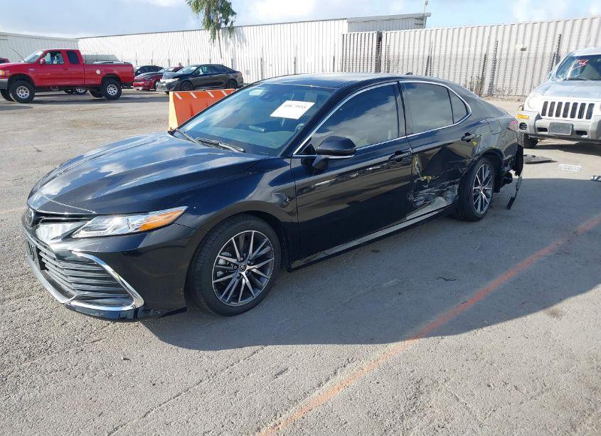 Photo 2 of 2024 Toyota Camry XLE (VIN 4T1F11AK9RU856301)