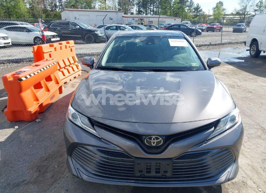 Photo 13 of 2020 Toyota Camry XLE (VIN 4T1F11AKXLU998261)