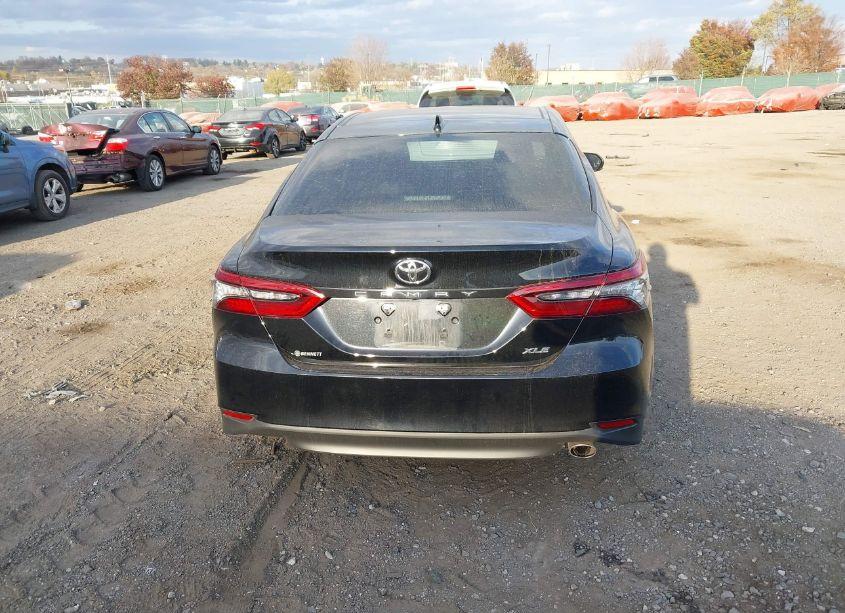 Photo 16 of 2022 Toyota Camry XLE (VIN 4T1F11AKXNU718213)