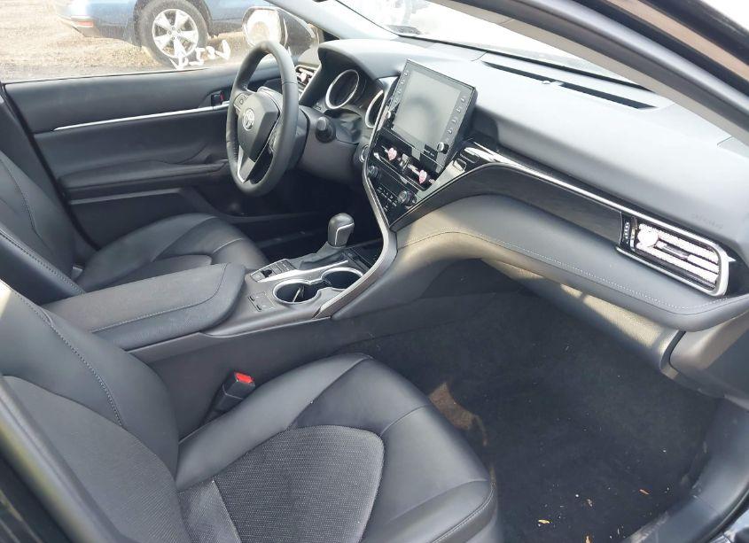 Photo 5 of 2022 Toyota Camry XLE (VIN 4T1F11AKXNU718213)