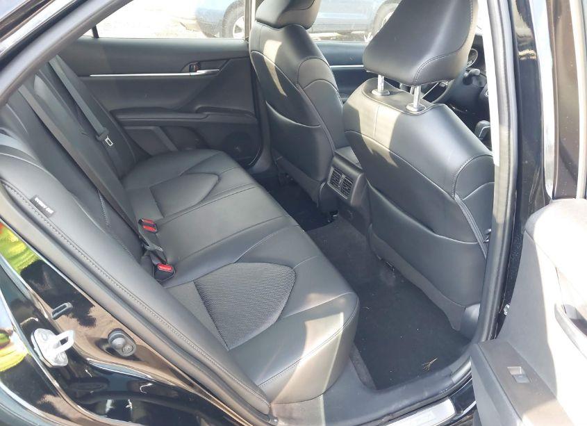 Photo 8 of 2022 Toyota Camry XLE (VIN 4T1F11AKXNU718213)
