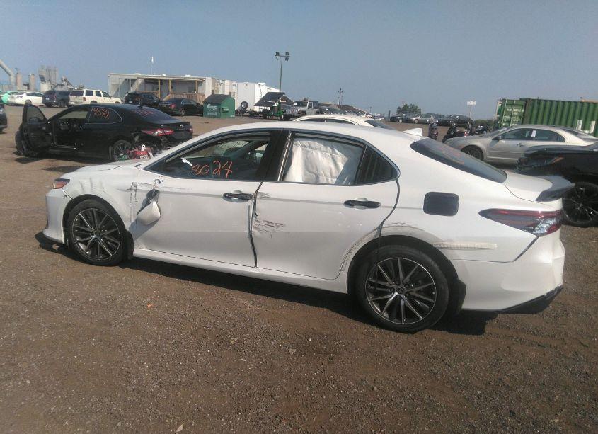 Photo 14 of 2023 Toyota Camry XLE AWD (VIN 4T1F11BK0PU098747)