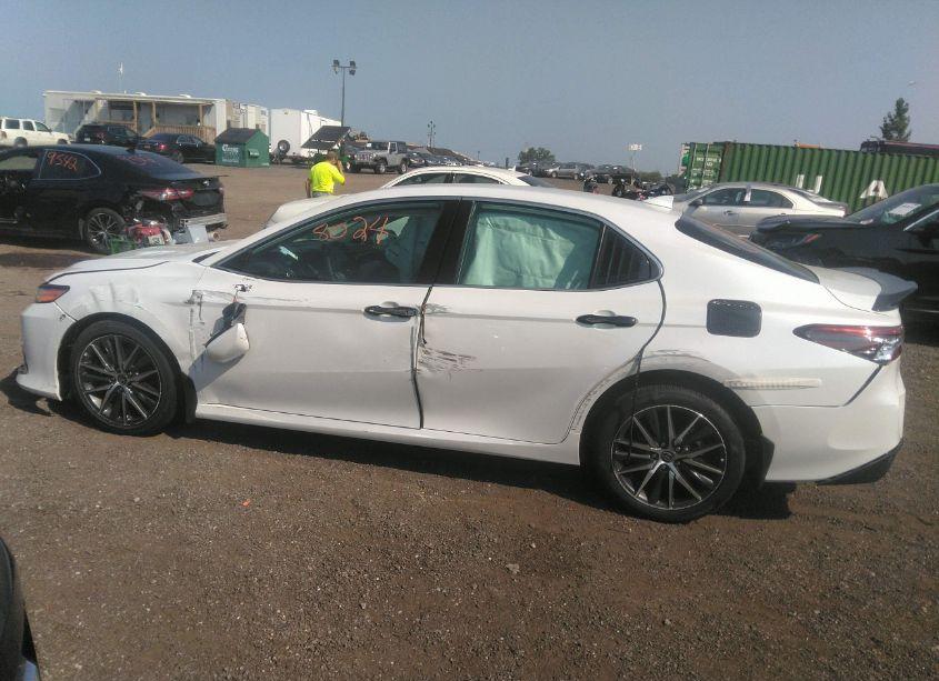 Photo 6 of 2023 Toyota Camry XLE AWD (VIN 4T1F11BK0PU098747)