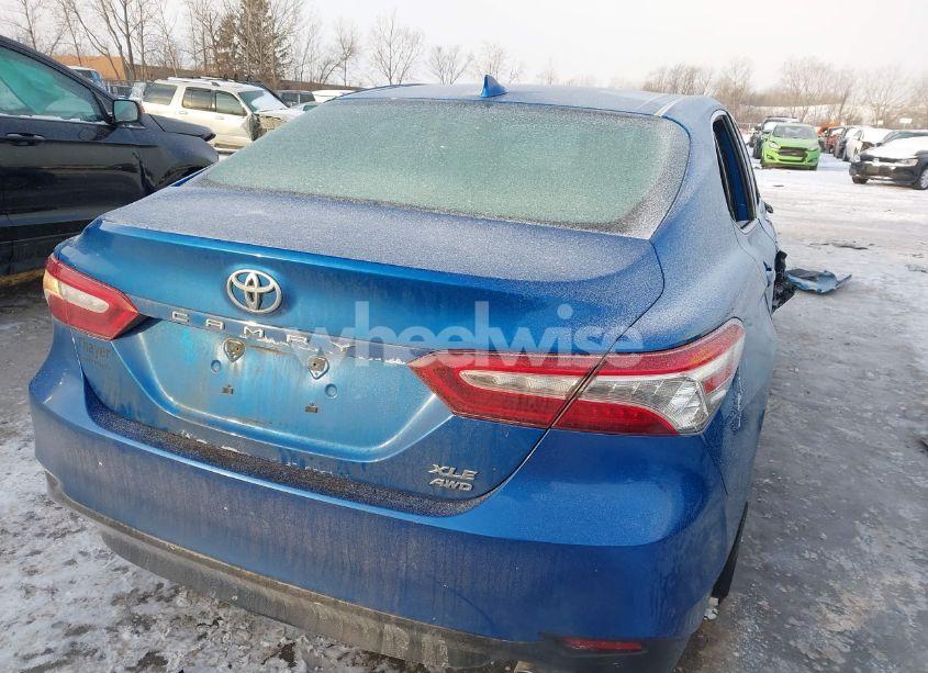 Photo 4 of 2020 Toyota Camry XLE AWD (VIN 4T1F11BK1LU009844)