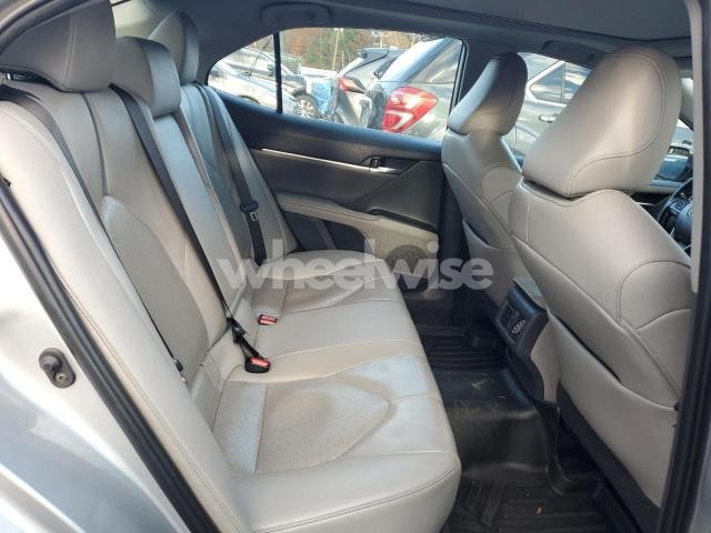 Photo 10 of 2021 TOYOTA CAMRY XLE (VIN 4T1F11BK1MU022031)