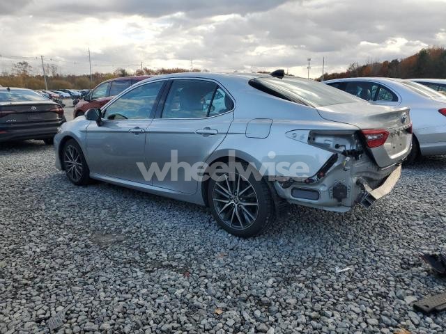 Photo 2 of 2021 TOYOTA CAMRY XLE (VIN 4T1F11BK1MU022031)