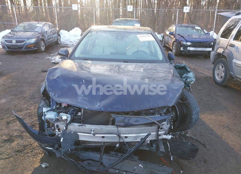 Photo 12 of 2021 Toyota Camry XLE (VIN 4T1F11BK3MU029336)