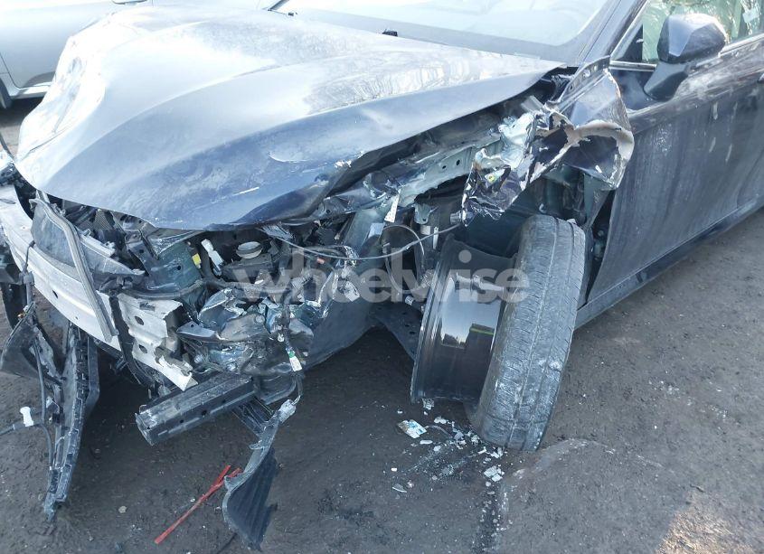 Photo 6 of 2021 Toyota Camry XLE (VIN 4T1F11BK3MU029336)