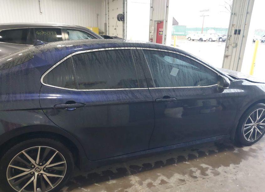 Photo 13 of 2021 Toyota Camry XLE AWD (VIN 4T1F11BK3MU036254)