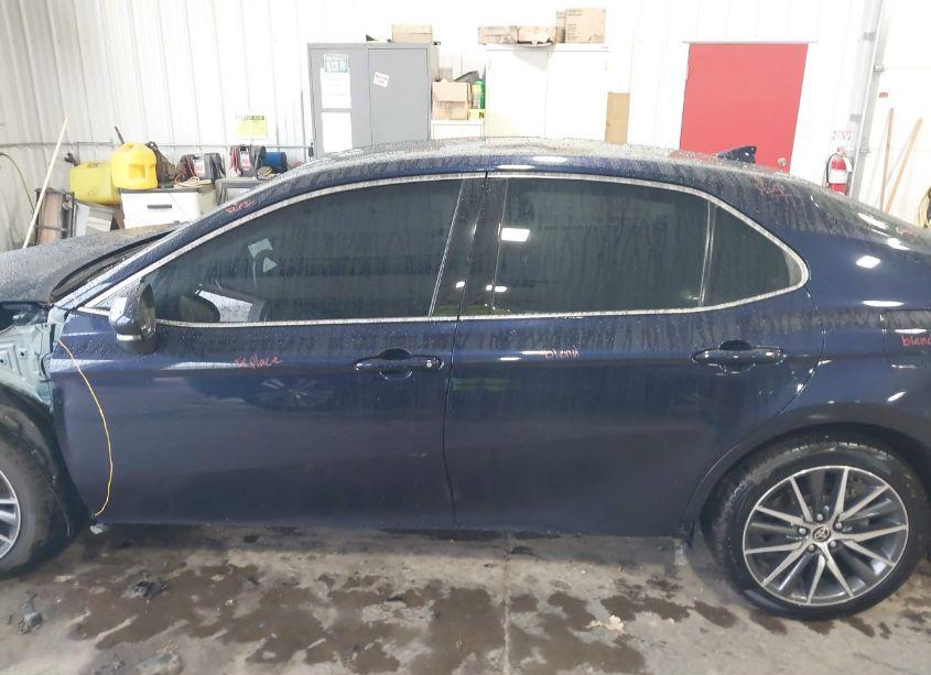 Photo 14 of 2021 Toyota Camry XLE AWD (VIN 4T1F11BK3MU036254)