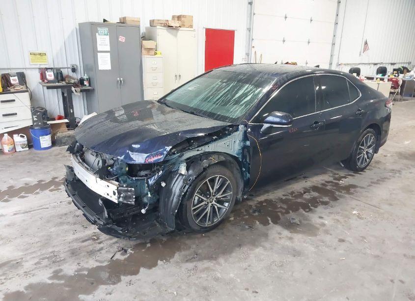 Photo 2 of 2021 Toyota Camry XLE AWD (VIN 4T1F11BK3MU036254)