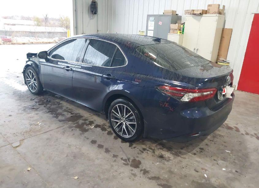 Photo 3 of 2021 Toyota Camry XLE AWD (VIN 4T1F11BK3MU036254)