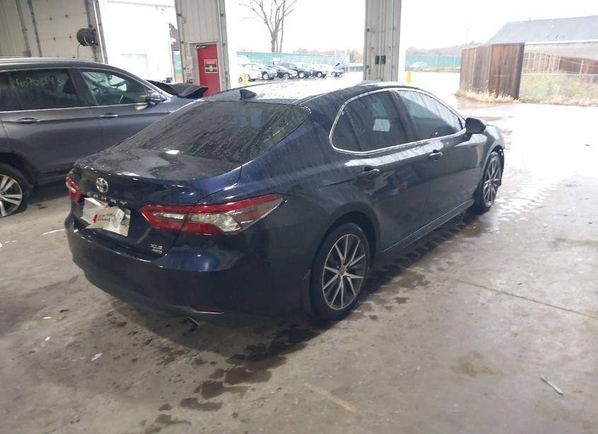 Photo 4 of 2021 Toyota Camry XLE AWD (VIN 4T1F11BK3MU036254)