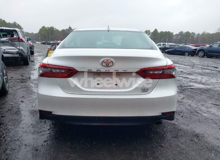 Photo 16 of 2021 Toyota Camry XLE AWD (VIN 4T1F11BK3MU037047)