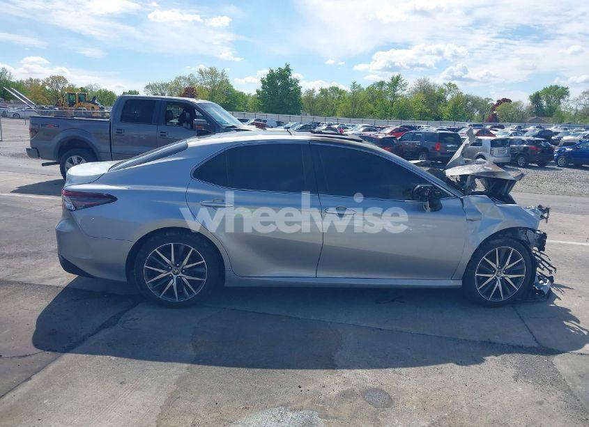 Photo 12 of 2022 Toyota Camry XLE AWD (VIN 4T1F11BK3NU054495)
