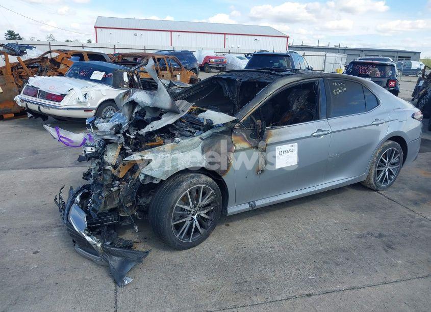 Photo 6 of 2022 Toyota Camry XLE AWD (VIN 4T1F11BK3NU054495)