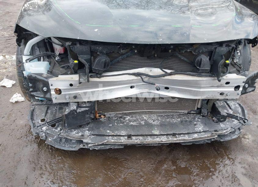 Photo 6 of 2020 Toyota Camry XLE AWD (VIN 4T1F11BK9LU009588)