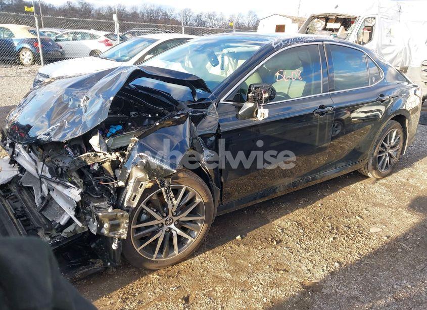 Photo 2 of 2024 Toyota Camry XLE (VIN 4T1F11BK9RU110168)