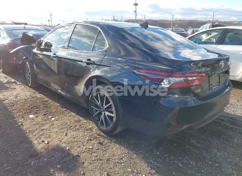 Photo 3 of 2024 Toyota Camry XLE (VIN 4T1F11BK9RU110168)