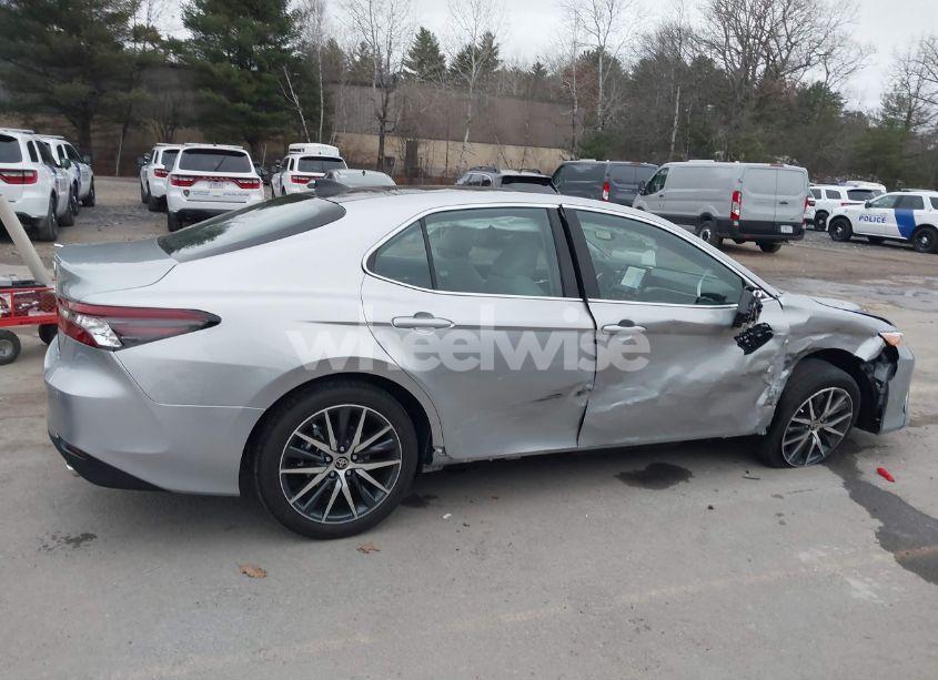 Photo 13 of 2024 Toyota Camry XLE (VIN 4T1F11BK9RU127424)