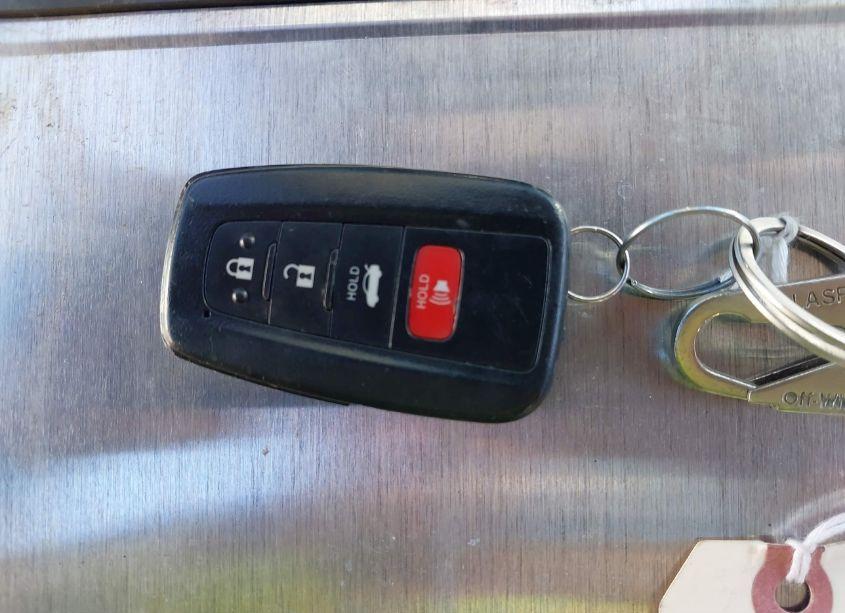 Photo 11 of 2021 Toyota Camry XLE AWD (VIN 4T1F11BKXMU040849)