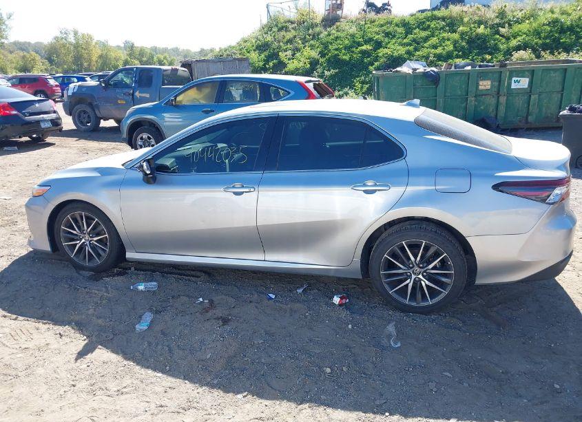 Photo 14 of 2021 Toyota Camry XLE AWD (VIN 4T1F11BKXMU040849)