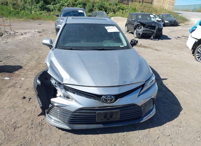 Photo 6 of 2021 Toyota Camry XLE AWD (VIN 4T1F11BKXMU040849)