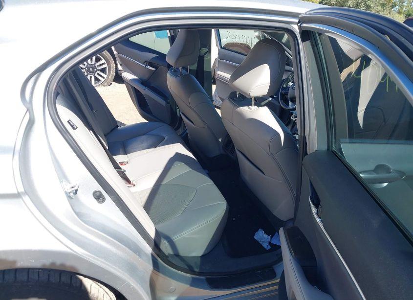 Photo 8 of 2021 Toyota Camry XLE AWD (VIN 4T1F11BKXMU040849)