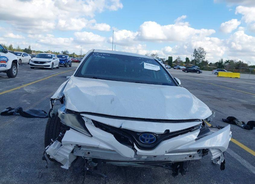 Photo 6 of 2020 Toyota Camry XLE HYBRID (VIN 4T1F31AK0LU540514)