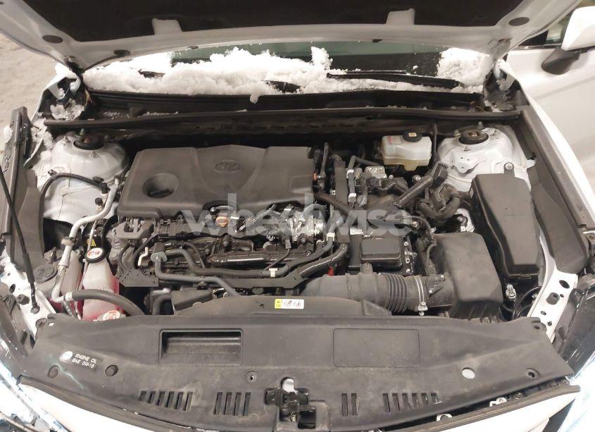 Photo 10 of 2022 Toyota Camry XLE HYBRID (VIN 4T1F31AK0NU588162)