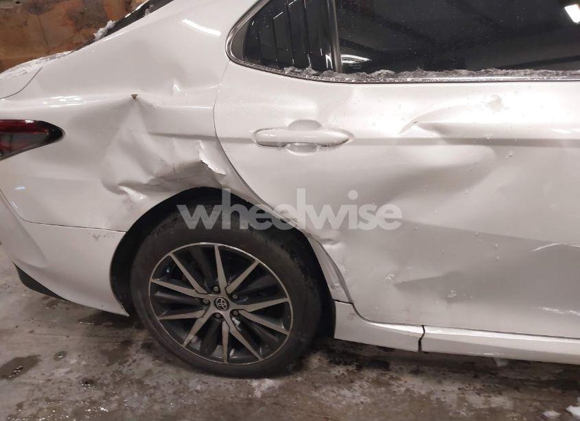 Photo 17 of 2022 Toyota Camry XLE HYBRID (VIN 4T1F31AK0NU588162)