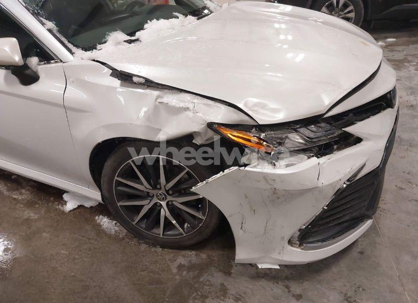 Photo 6 of 2022 Toyota Camry XLE HYBRID (VIN 4T1F31AK0NU588162)