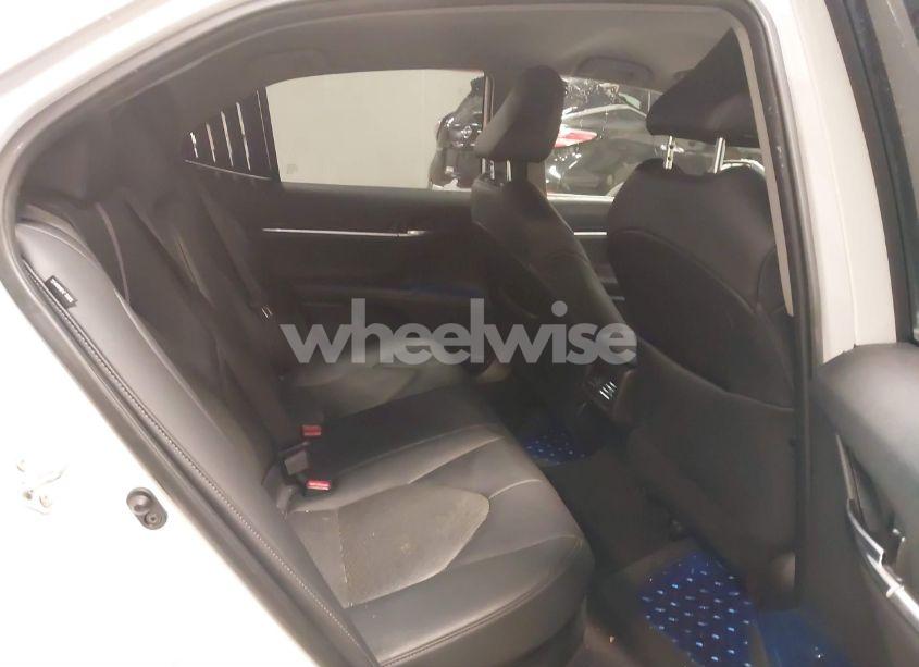 Photo 8 of 2022 Toyota Camry XLE HYBRID (VIN 4T1F31AK0NU588162)