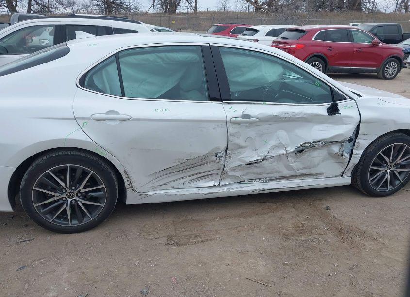 Photo 13 of 2023 Toyota Camry XLE HYBRID (VIN 4T1F31AK0PU602967)