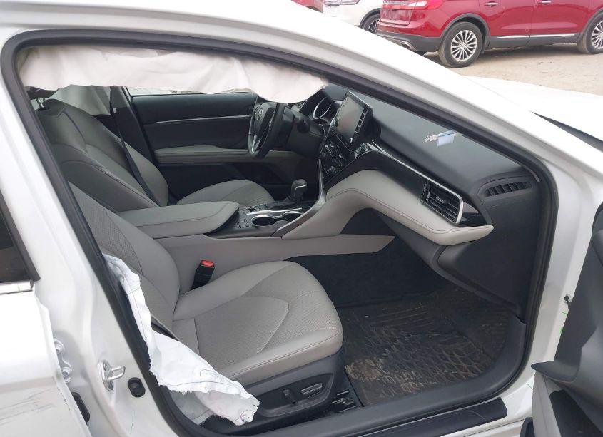 Photo 5 of 2023 Toyota Camry XLE HYBRID (VIN 4T1F31AK0PU602967)