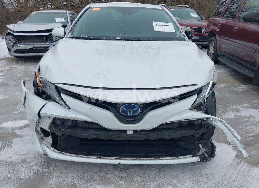 Photo 18 of 2020 Toyota Camry XLE HYBRID (VIN 4T1F31AK1LU537475)