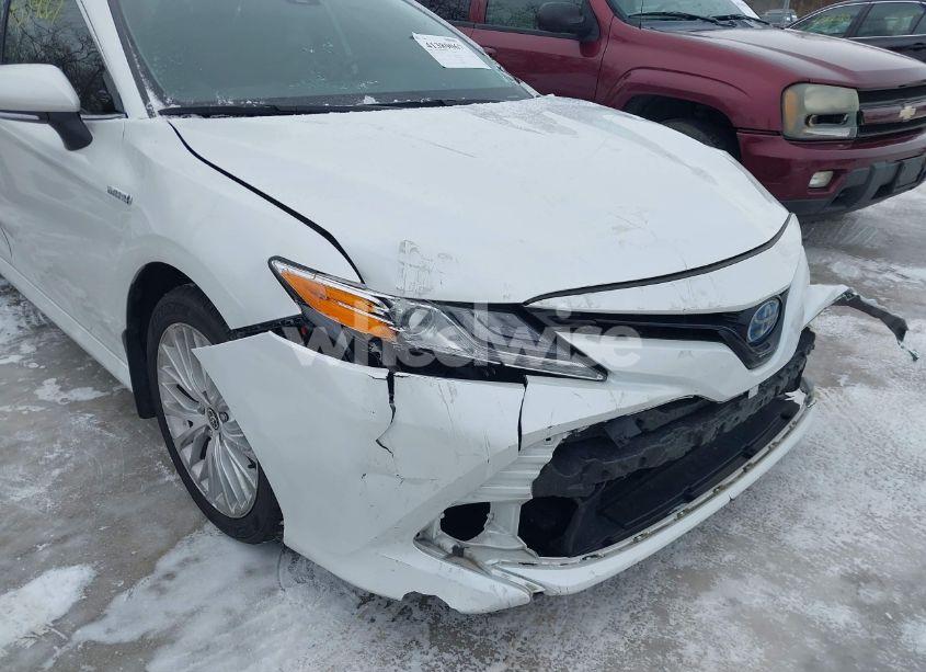 Photo 19 of 2020 Toyota Camry XLE HYBRID (VIN 4T1F31AK1LU537475)