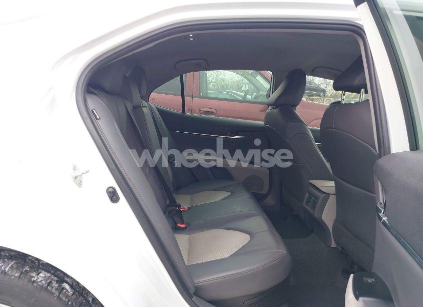 Photo 8 of 2020 Toyota Camry XLE HYBRID (VIN 4T1F31AK1LU537475)