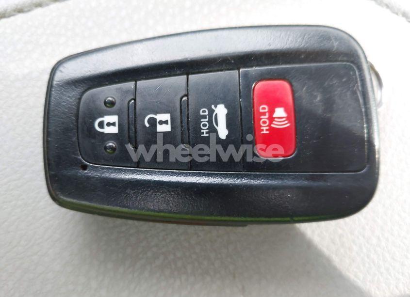 Photo 11 of 2022 Toyota Camry XLE HYBRID (VIN 4T1F31AK1NU572827)