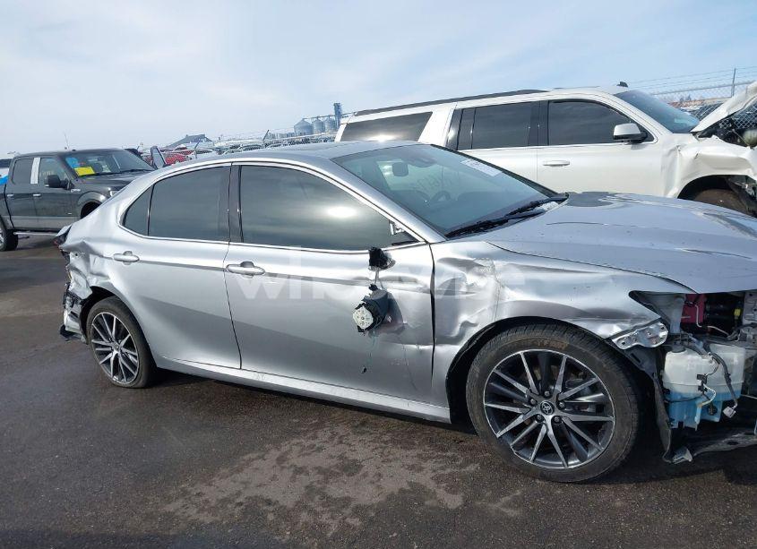 Photo 14 of 2022 Toyota Camry XLE HYBRID (VIN 4T1F31AK1NU572827)