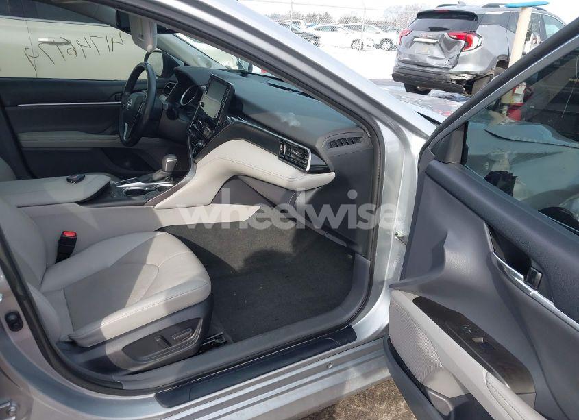 Photo 5 of 2022 Toyota Camry XLE HYBRID (VIN 4T1F31AK1NU572827)