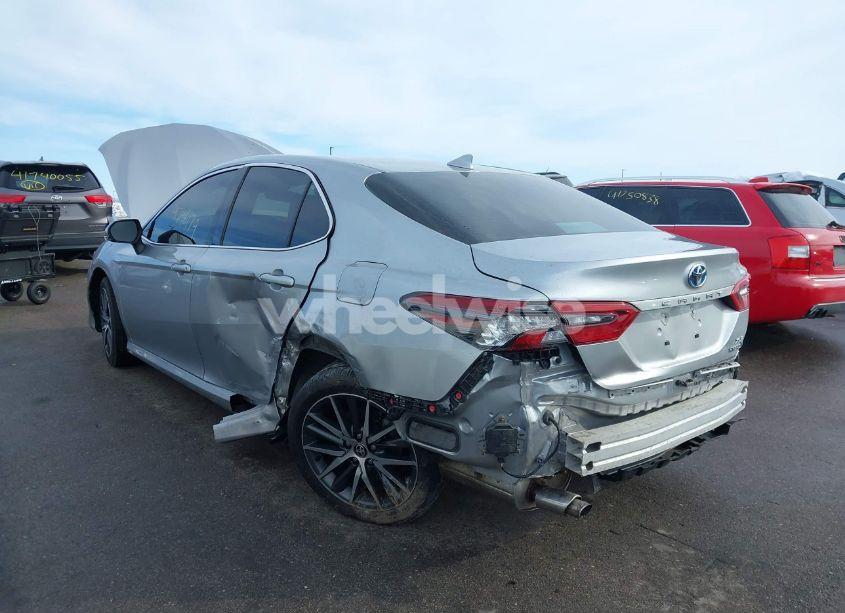 Photo 6 of 2022 Toyota Camry XLE HYBRID (VIN 4T1F31AK1NU572827)