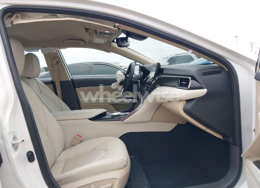 Photo 5 of 2024 Toyota Camry HYBRID XLE (VIN 4T1F31AK1RU071684)